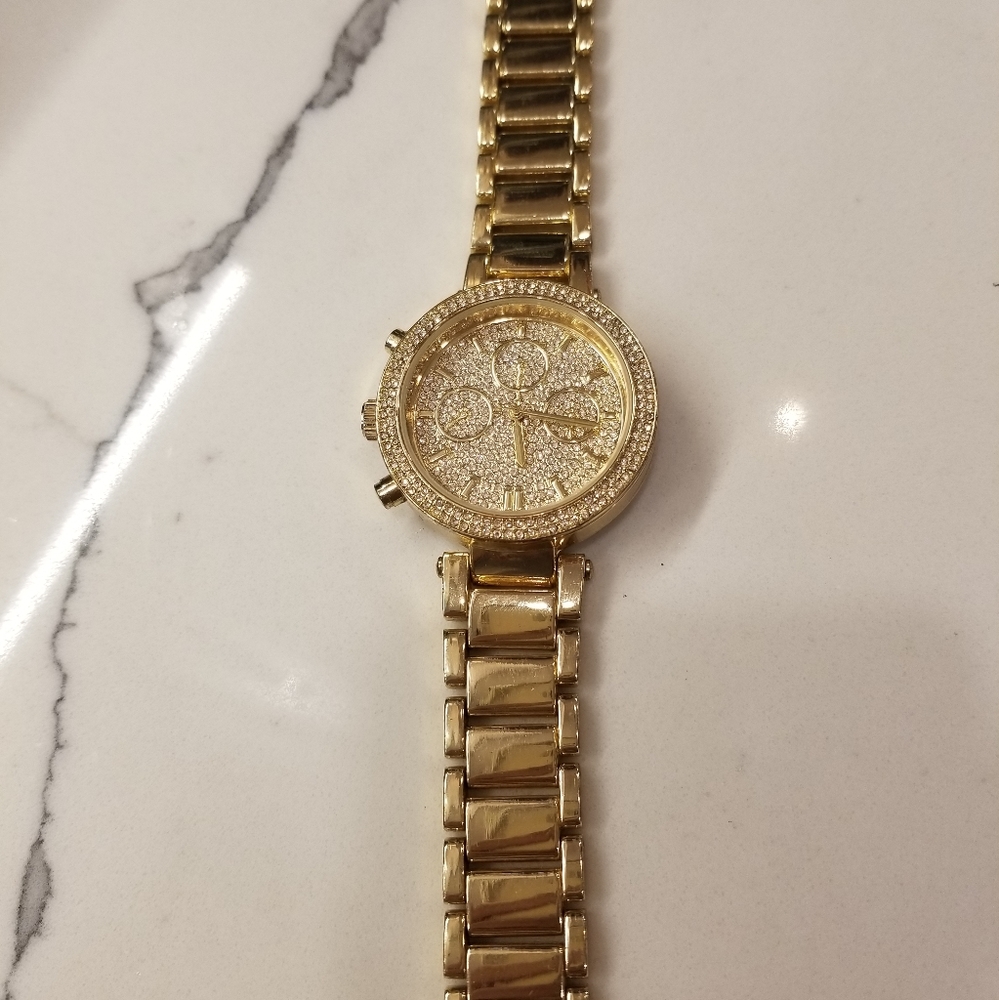 Watch - Picture 2 of 3
